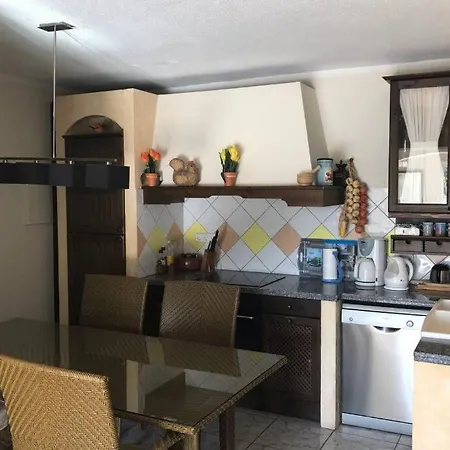 Casa Sobre El Mar, A Beautiful Oasis 1000m From Beach Apartament