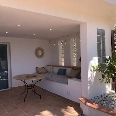 Apartament Casa Sobre El Mar, A Beautiful Oasis 1000m From Beach